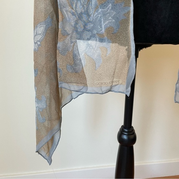 GIORGIO ARMANI Silk Brown Blue Floral Print Scarf EUC One Size - Picture 8 of 10